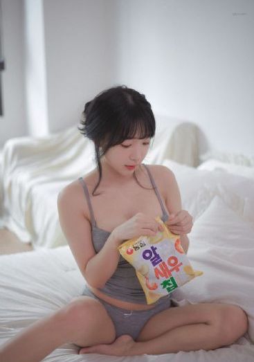 蜜桃臀工地嫂