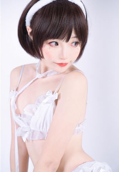 电影漂亮的保姆