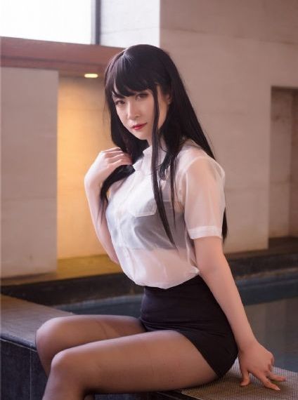 柳云龙《叱咤之城》