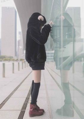 潜龙戏凤