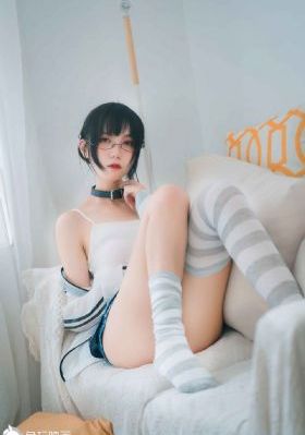和三个婕子做受hd