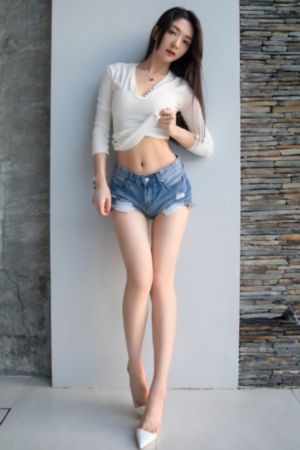 年轻的邻居3在线观看