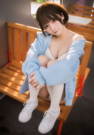 家有蛇仙美貌妻