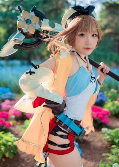 她房间里的云